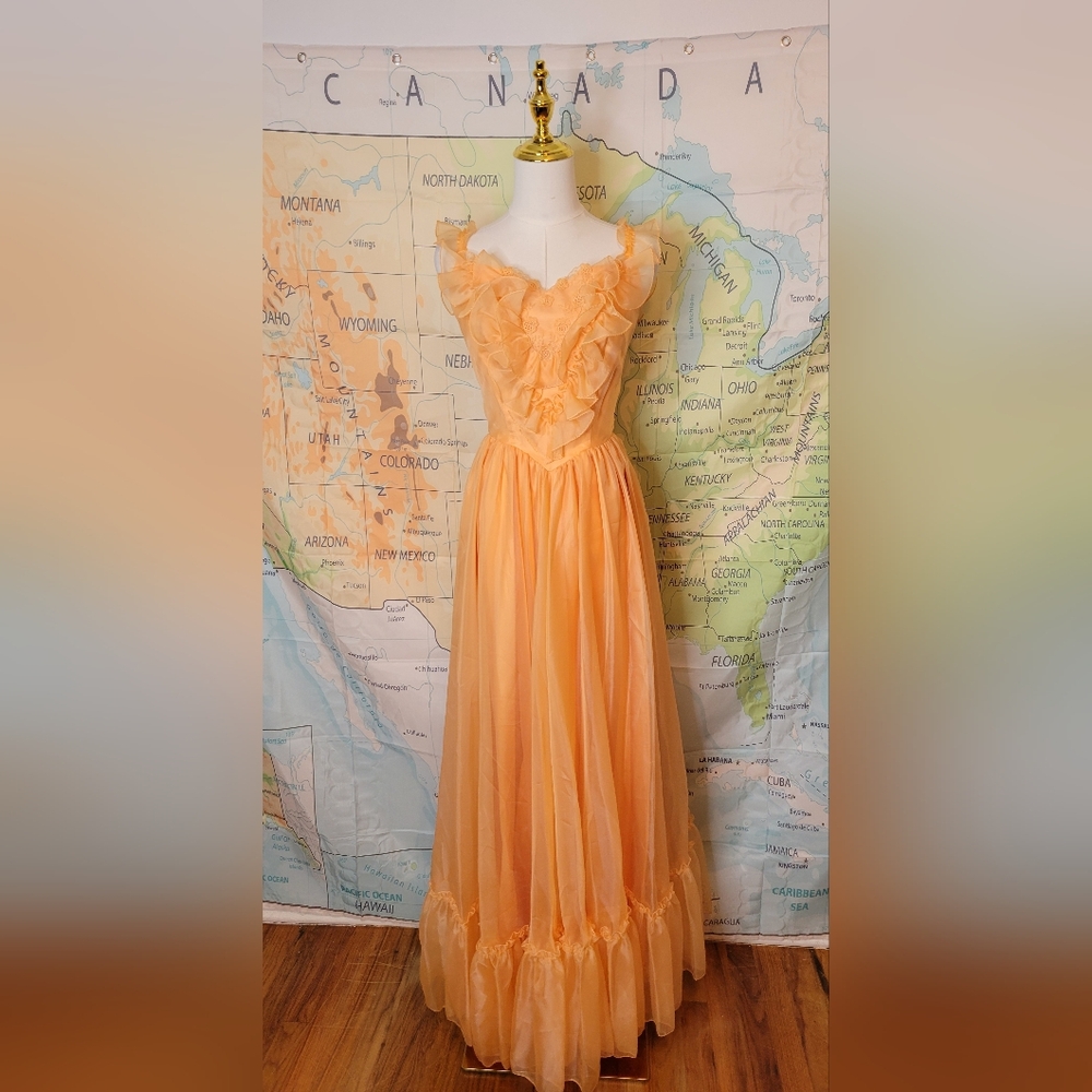 Vintage 1970s Full-length Prom Dress Peach Ruffles Long Flowy Chiffon Formal